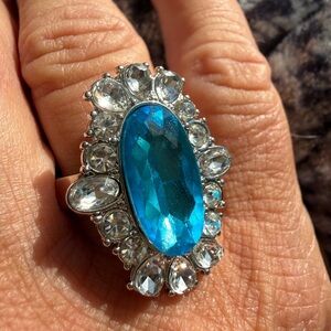 Elegant Blue and Silver Women's Ring
